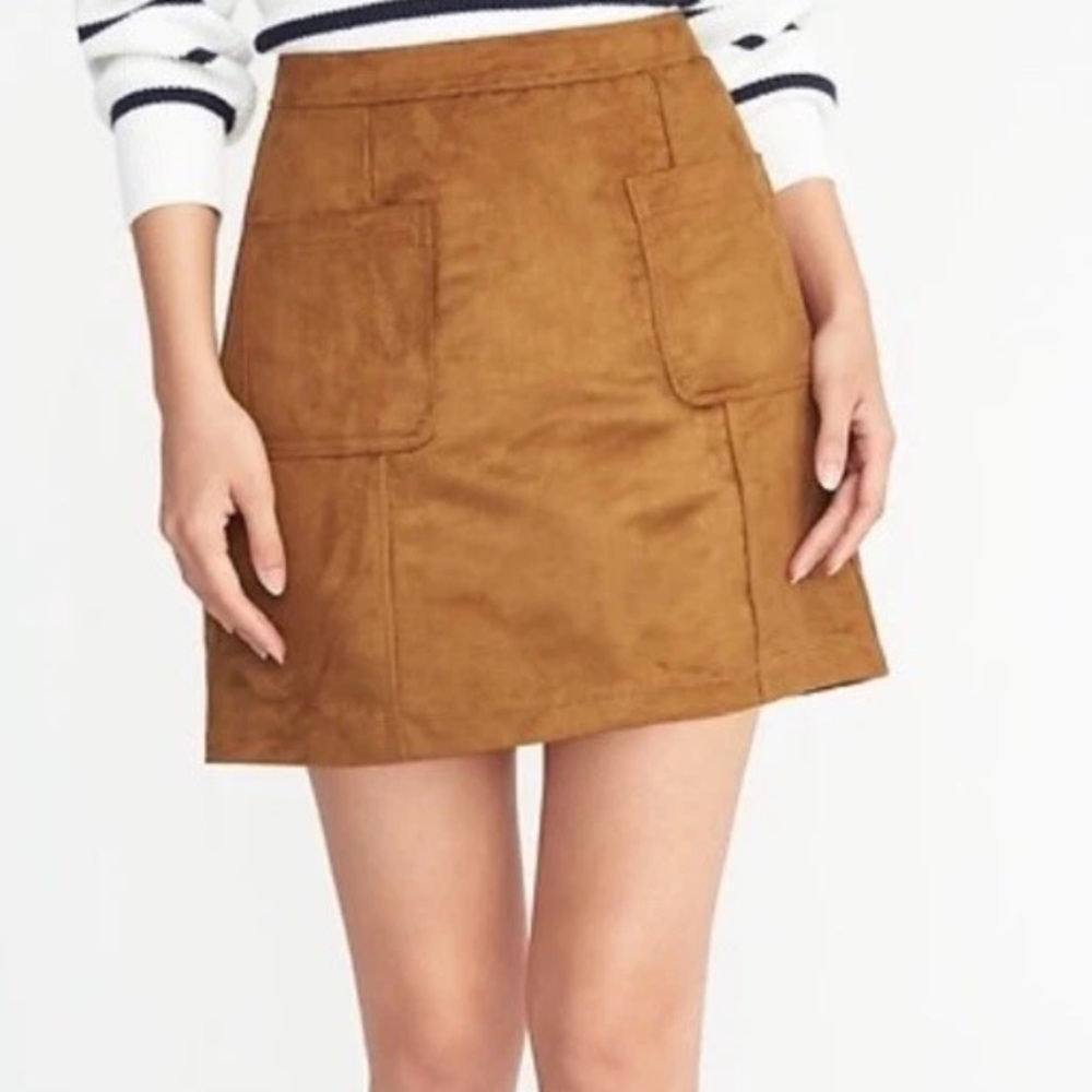 NWT Women’s Old Navy Faux Suede Brown Skirt. Size 4